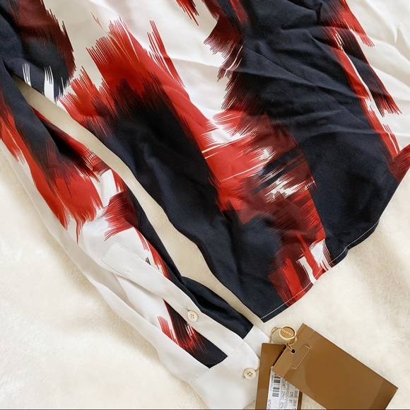 NWT Authentic Gucci Signature Prints Button Down Silk Shirt​ 40 Unique Elegant - Picture 10 of 12